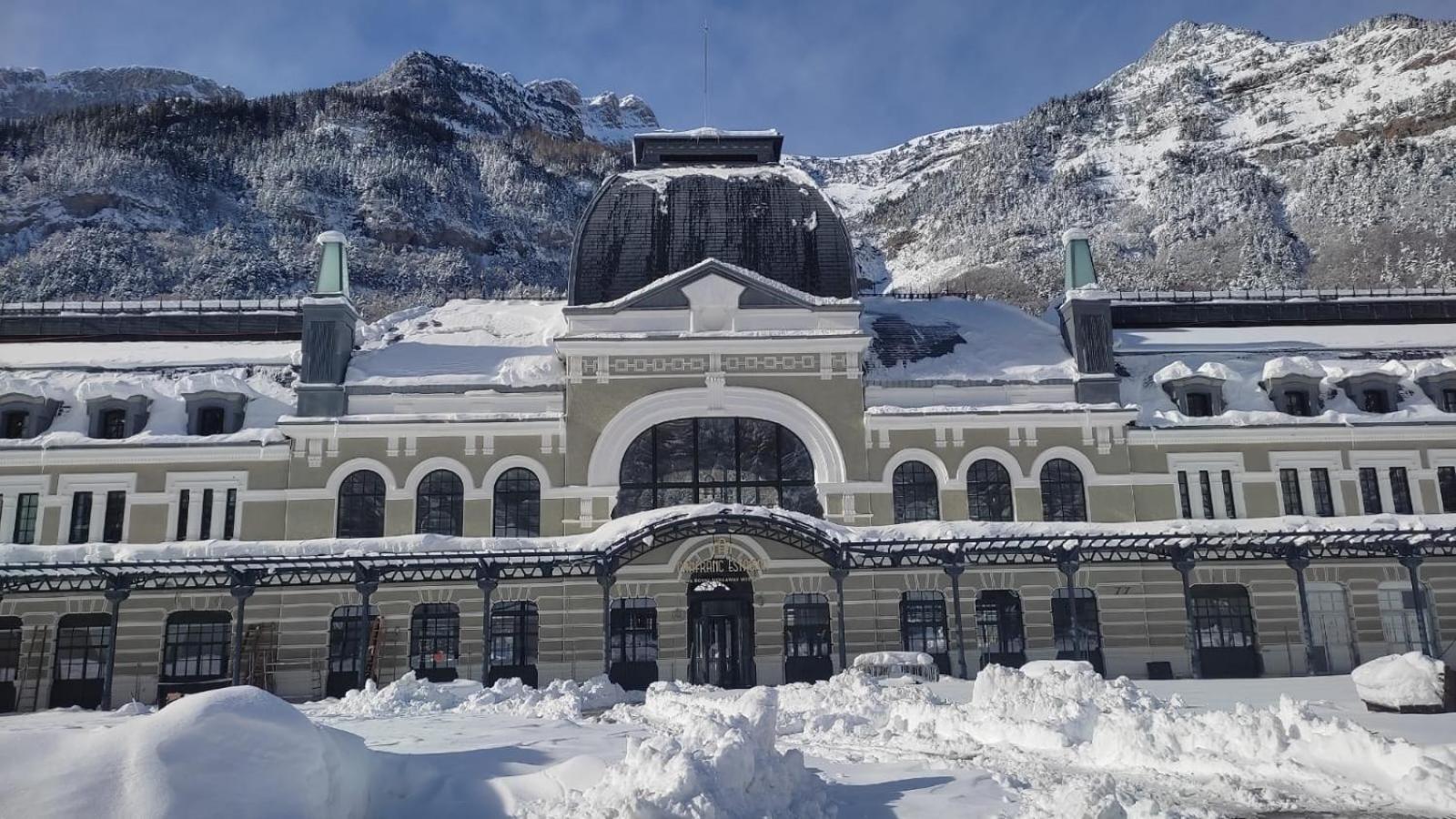Arce Avairent Canfranc Estacion Apartment Exterior foto
